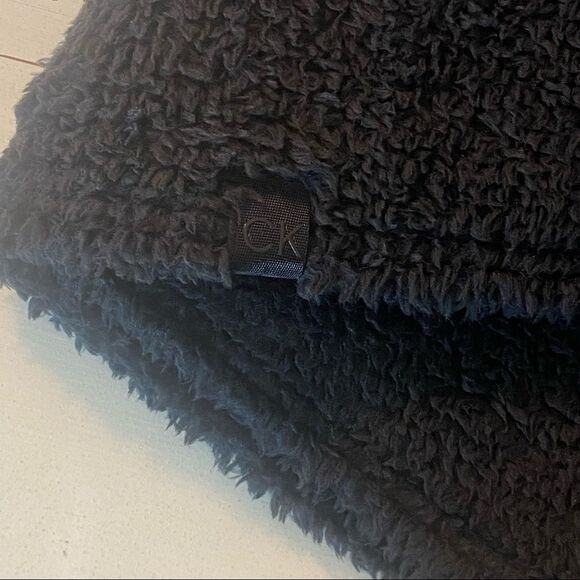 Calvin Klein black Sherpa infinity scarf - Picture 2 of 7